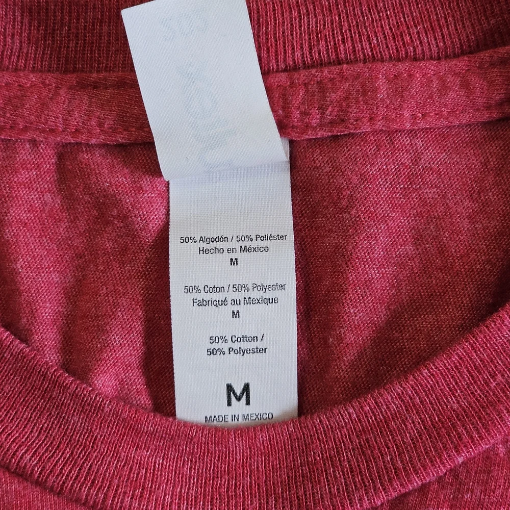 Graphic T-Shirt Adult Medium Have Yourself A Merry Christmas Tree Red - Picture 5 of 5